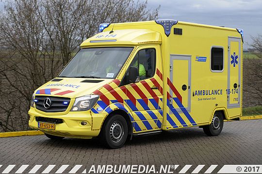 ambulance-zhz-1697818609.jpg